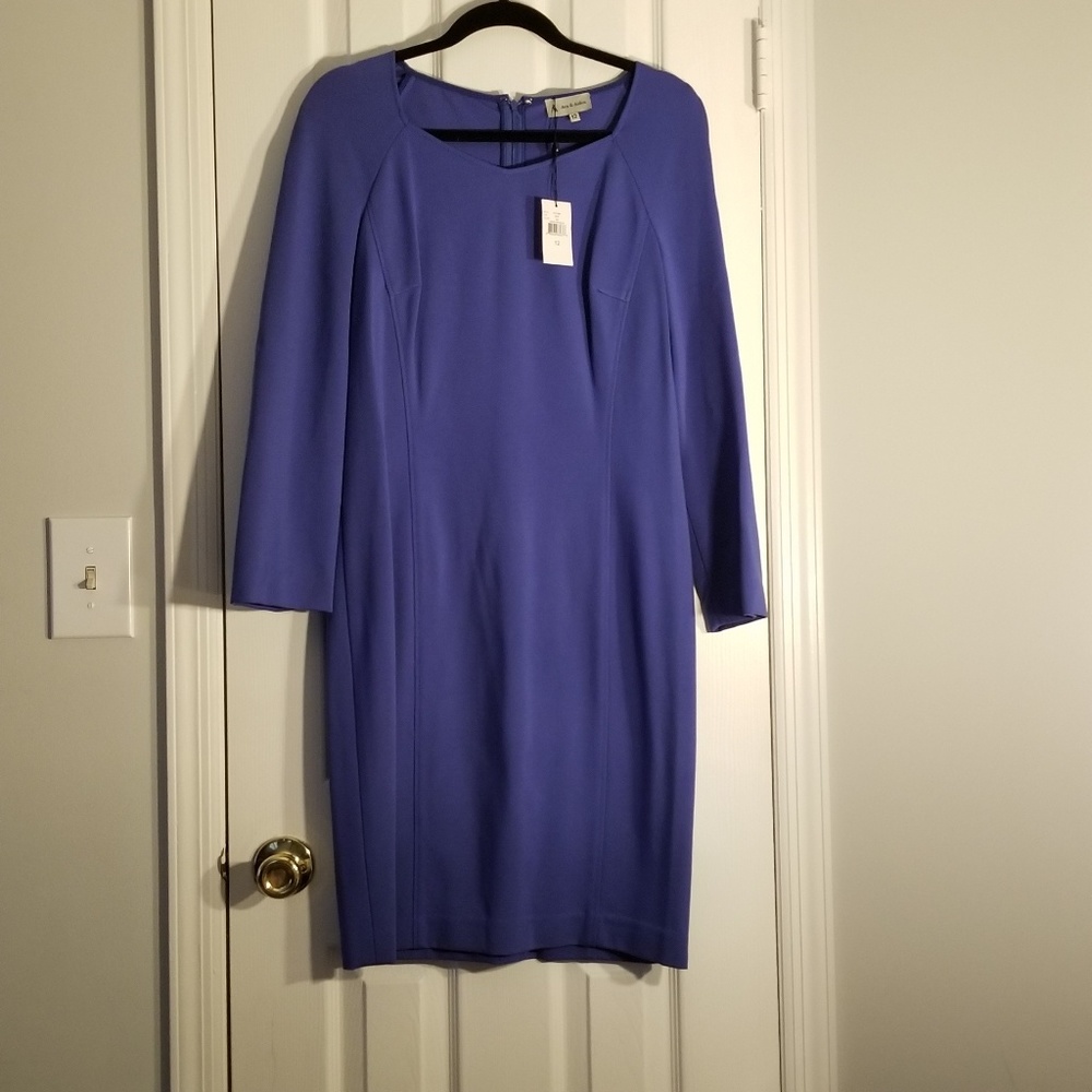 Firm Price***Ava & Aiden form fitting dress